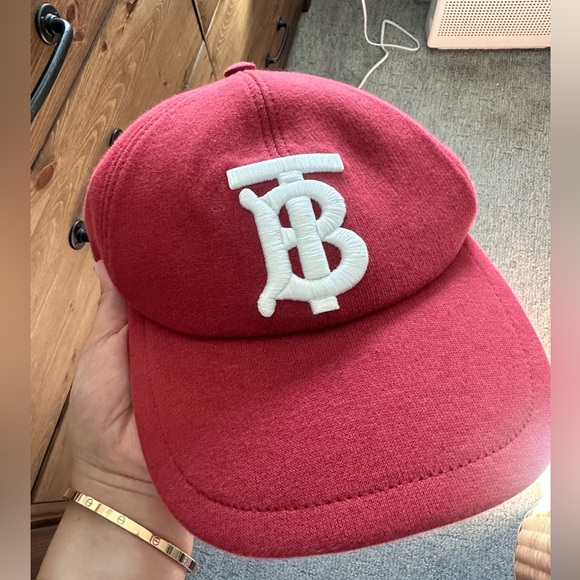 Red Burberry baseball cap - Picture 2 of 5